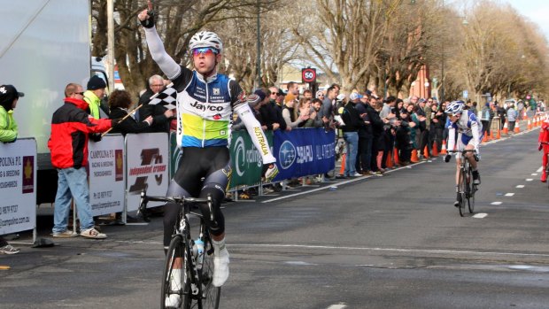 Alex Edmondson won the Devonport Wheel Race on Wednesday and dedicated the win to his late friend and fellow rider Shamus Liptrot.