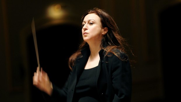 Australian conductor Simone Young leads the orchestra of the Australian National Academy of Music through an emotive German repertoire.