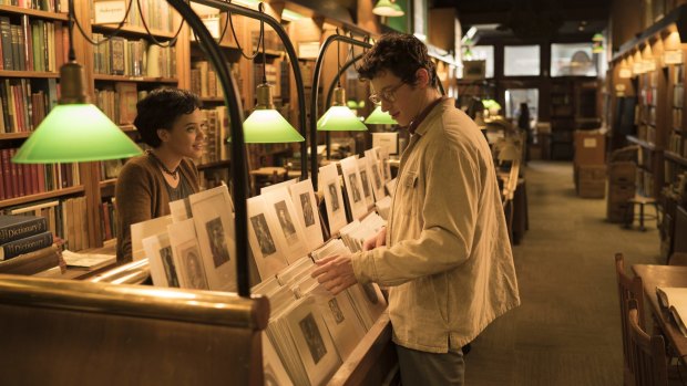 Kiersey Clemons' Mimi  and Callum Turner's Thomas meet in a vintage book store in New York.