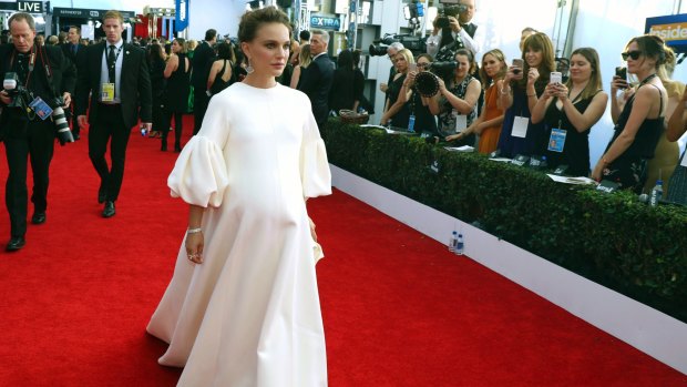 Heavily pregnant Natalie Portman has announced she is unable to attend the Oscars.