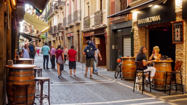 There are countless pubs, bars, taverns and restaurants in St Nicholas Street (Calle San Nicolas), Pamplona.