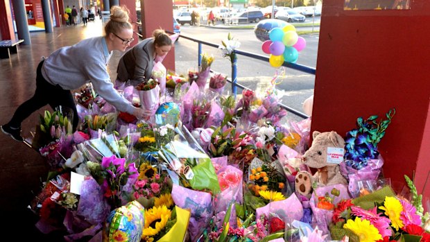 People leave tributes to Andrea Lehane at Carrum Downs shopping centre in September 2015.