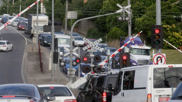 The maximum court fine for the unauthorised crossing of train tracks by drivers and cyclists will jump to $3033. 