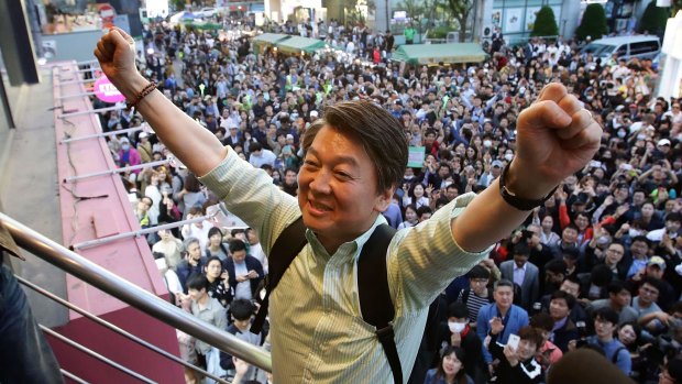 South Korean presidential candidate Ahn Cheol-Soo of the People's Party meets with voters in Seoul, South Korea.