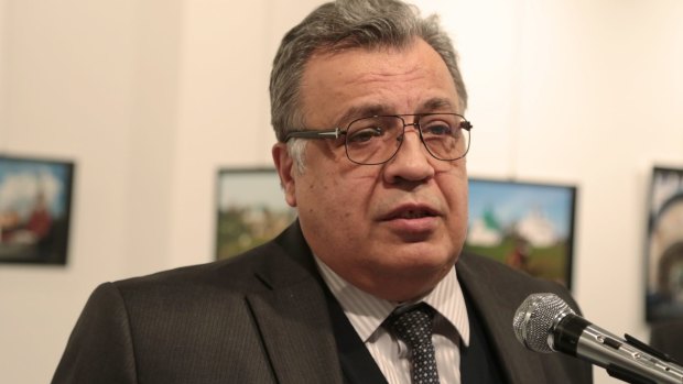 Karlov speaks at the Ankara gallery before the shooting.