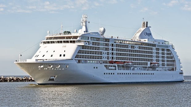  Regent Seven Seas Voyager.