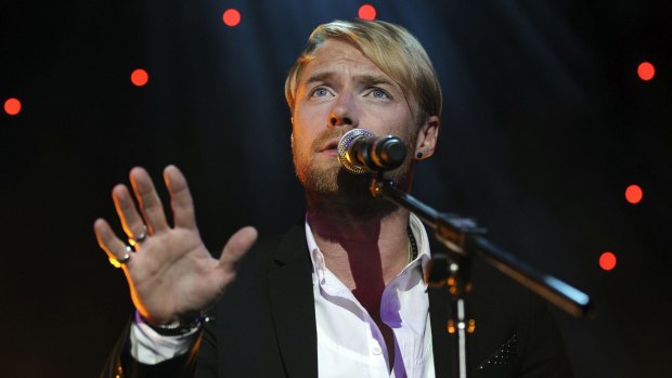 No fairytale ending ... Ronan Keating should never have sung Fairytale of New York outside of his shower.
