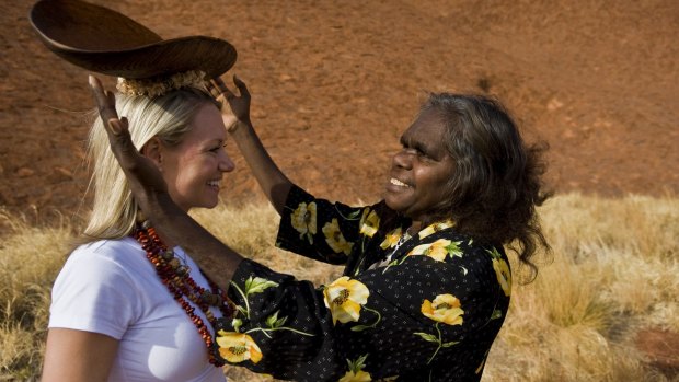  Indigenous storytellers talk about hunting and gathering methods that link them with the land at the free daily Bush Yarn experience.