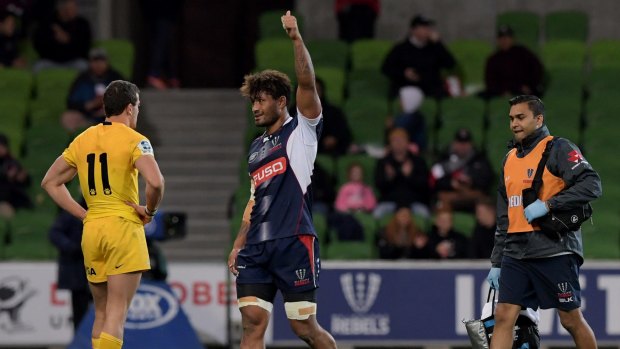 Amanaki Mafi (centre) has re-signed with the Melbourne Rebels.