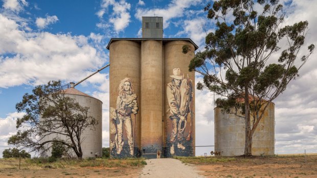 Silo art by Kaff-eine.