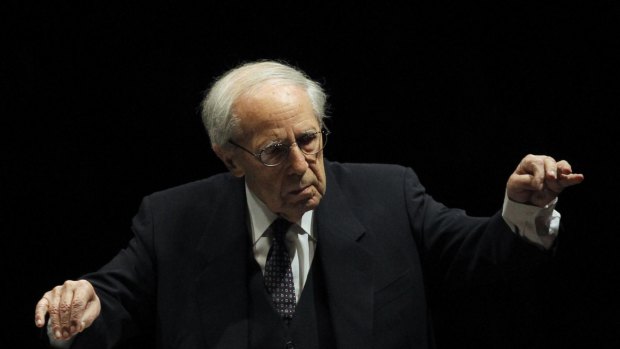 French conductor and composer Pierre Boulez worked with the London Sinfonietta. He led major European tours from 1971 that pulled in other stars of contemporary music.