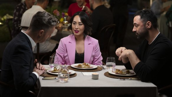 The judges dissect the dishes.