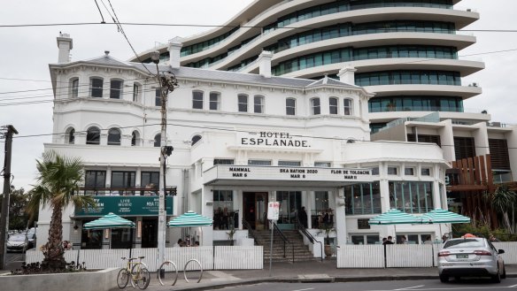 One of Australia's biggest pub groups has bought St Kilda's Hotel Esplanade.