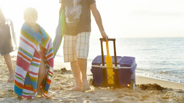 A modern version of the Willow cooler for lugging cool drinks to the beach.