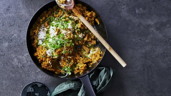 Spicy lamb and eggplant rice recipe.