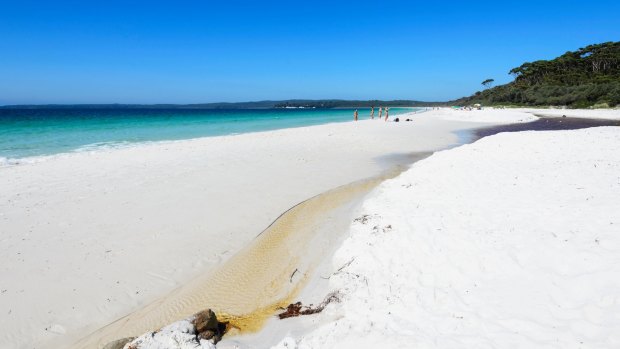 Hyams Beach is a spectacular stretch of Jervis Bay with fine white sand.