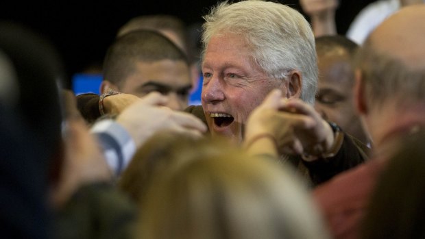 Bill Clinton pressing the flesh in New Hampshire.