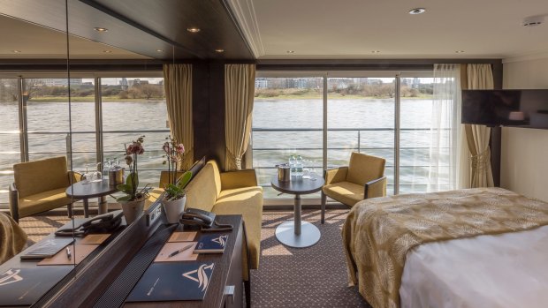 A Panorama Suite aboard Avalon Imagery II.