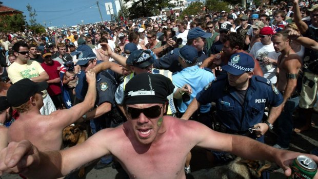 An angry crowd shout anti-Lebanese racial taunts at North Cronulla on Sunday, December 11, 2005.