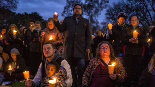 Melburnians at the Light the Dark: Melbourne says Welcome candlelight vigil for refugees at Treasury Gardens on Monday night.