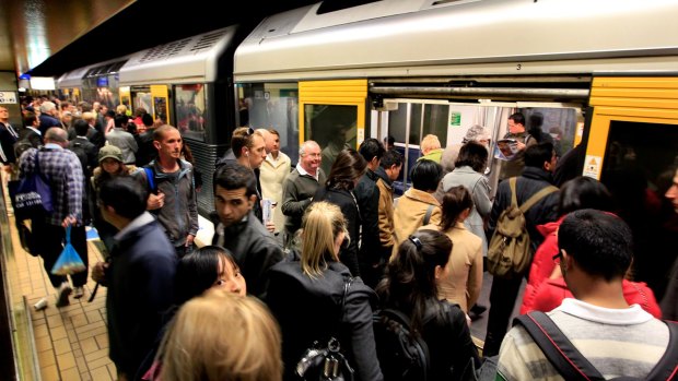 The former rail executives say the metro project will undermine the "robustness and reliability" of the existing double-deck network.