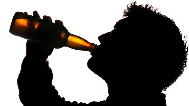 The number of Australians drinking alcohol daily and weekly is falling.