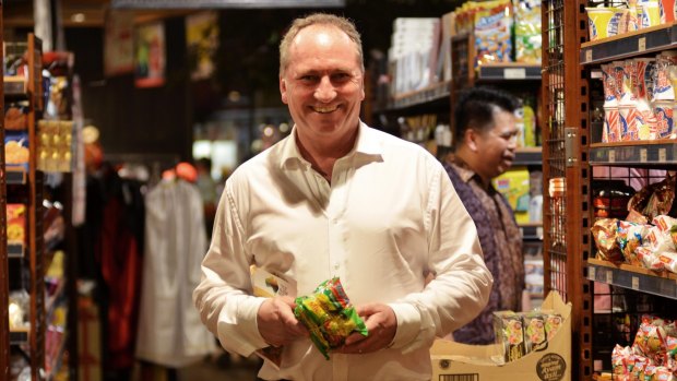 Minister of Agriculture and Water Resources, Barnaby Joyce, visits  a supermarket in Jakarta this week.