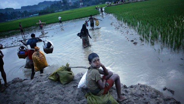 Myanmar's military says almost 400 people have died in recent violence in the western state of Rakhine triggered by attacks on security forces by Rohingya insurgents.