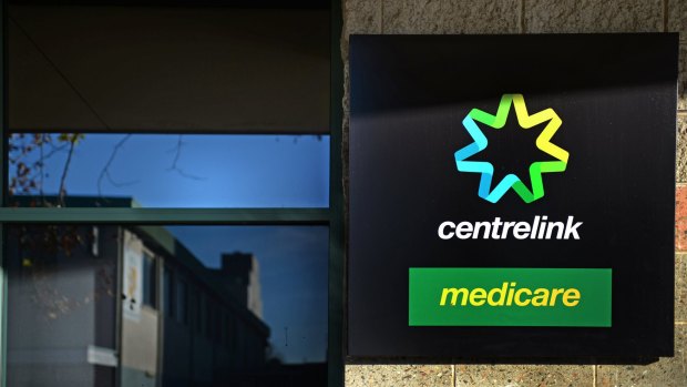 The Administrative Appeals Tribunal has rebuked Centrelink for misleading a family tax benefit recipient.