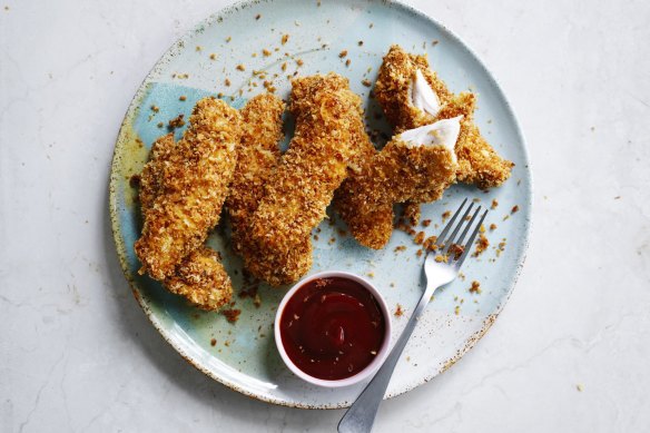 Chicken tenders with nugget sauce.