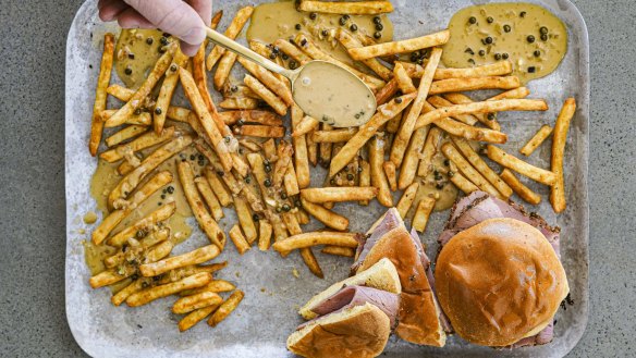 Pub feed: Pastrami rolls with chips and green peppercorn sauce.