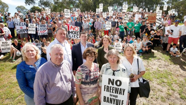 Protesters against the planned North East Link gather in Balwyn North.