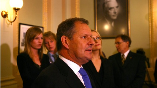 Robert Doyle announces his resignation as Victorian Liberal leader in May 2006. 