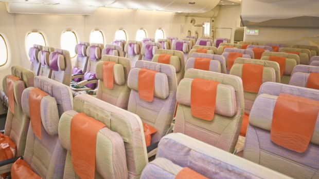 A reader found Emirates' economy class seats unsuitable for a long flight.