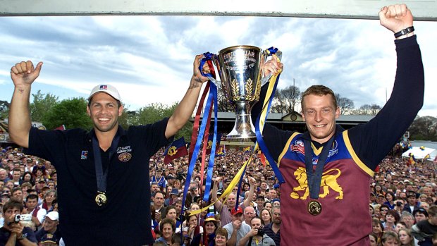 Chris Johnson, left. with  Michael Voss and the 2001 premiership cup.