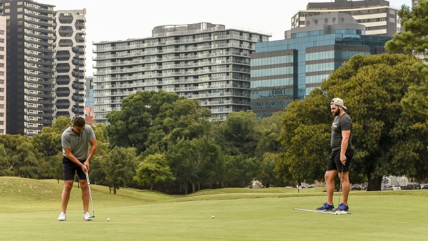 Parks Victoria says there is a shift 'towards shorter rounds of golf'.
