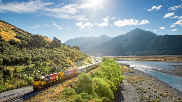 TranzAlpine travelling alongside the Waimakariri River.