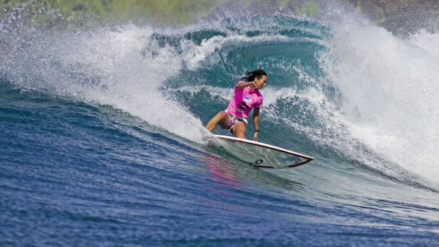 Layne Beachley shows her championship style on the water in Maui, Hawaii, in 2006.