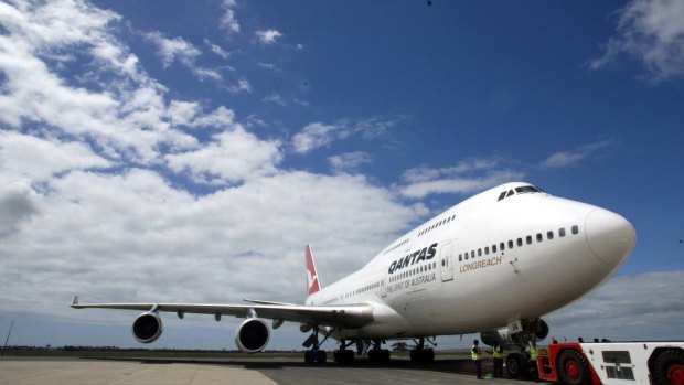 Qantas is replacing its 747s with 787-9 Dreamliners.