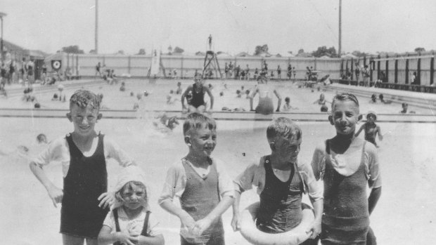 Children at the Bankstown Baths.