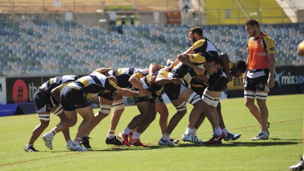 The Brumbies will keep using their rolling maul despite Super Rugby law changes.
