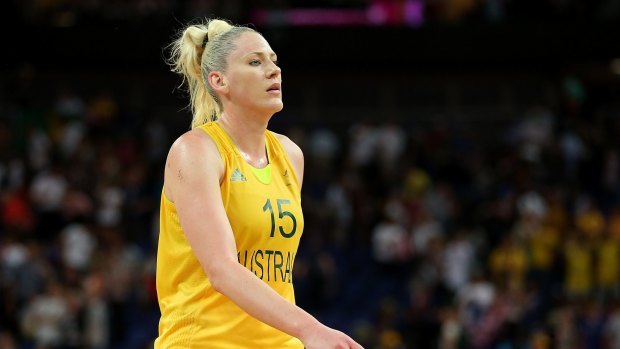 Lauren Jackson has been picked in an extended Australian Opals squad despite her injury woes.