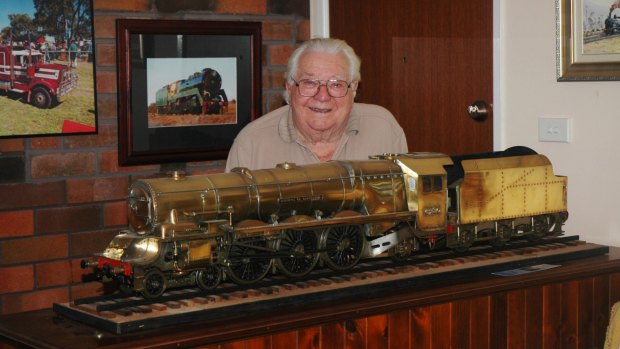 Norm Mitchell, 90, founded a model trains group in the Coffs Harbour area and the members have a pact to help sell each other's collections after death.