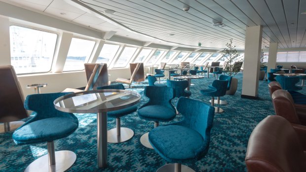 The Explorer Lounge on MS Spitsbergen.