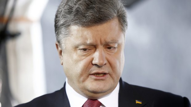 President Petro Poroshenko renewed accusations that Russia finances, trains and supplies pro-Russian separatists in Ukraine, and supplies arms and personnel to battle the Kiev government forces.