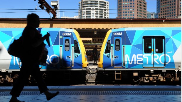 A technical breakdown has brought all display systems at Metro train stations across Melbourne to a halt. 