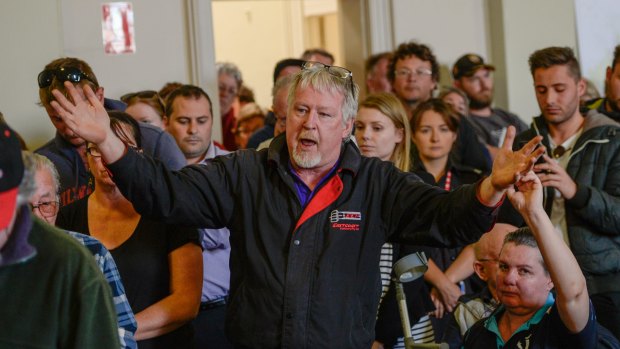 A local man voices his concerns at the Lancefield meeting on Wednesday.