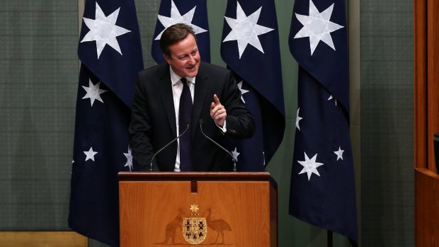 British Prime Minister David Cameron praised Australia's tough stance on foreign fighters joining the Islamic State.