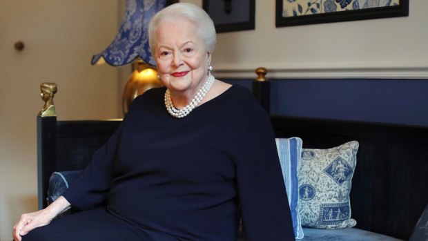 Actress Olivia de Havilland is launching her own sequel to the TV series Feud. The double Oscar-winning actress is suing FX Networks and producer Ryan Murphy's company, alleging unauthorised and false use of her name and invasion of privacy.