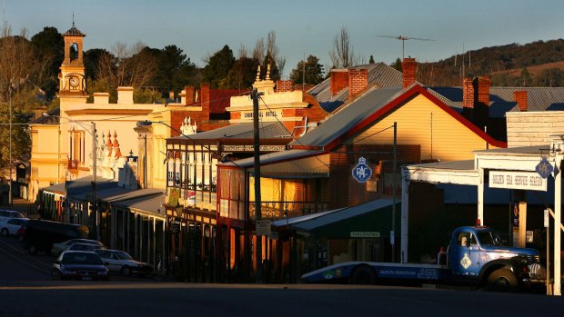 Ford Street, Beechworth.